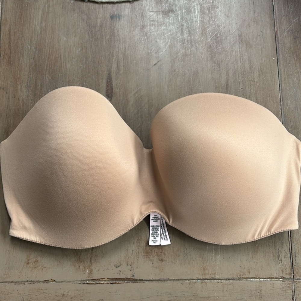 Victoria’s Secret Strapless Bra